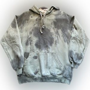 Tilly’s Full Tilt Green/Grey Pullover